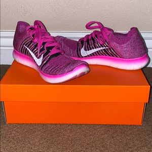 Nike women’s free rn flyknit